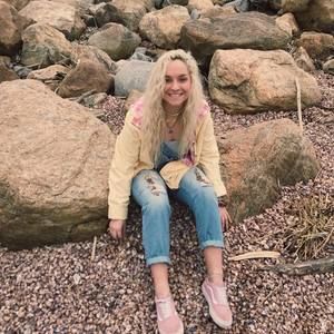 Meet your Posher, Paige